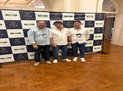 A diretoria da ACIA, juntamente com o Secretário Municipal de Desenvolvimento Econômico, esteve presente em Poços de Caldas participando de evento promovido pela TSX.